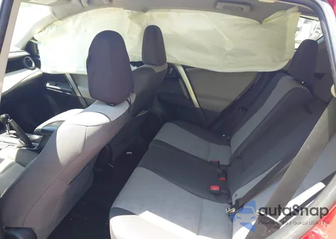 2015 Toyota Rav4 Le z USA, uszkodzony, nr VIN JTMZFREV8FD080308